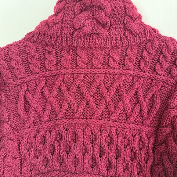 Inis Crafts 100% Wool Burgundy Cable Knit Cardigan, Size M - Picture 9 of 9